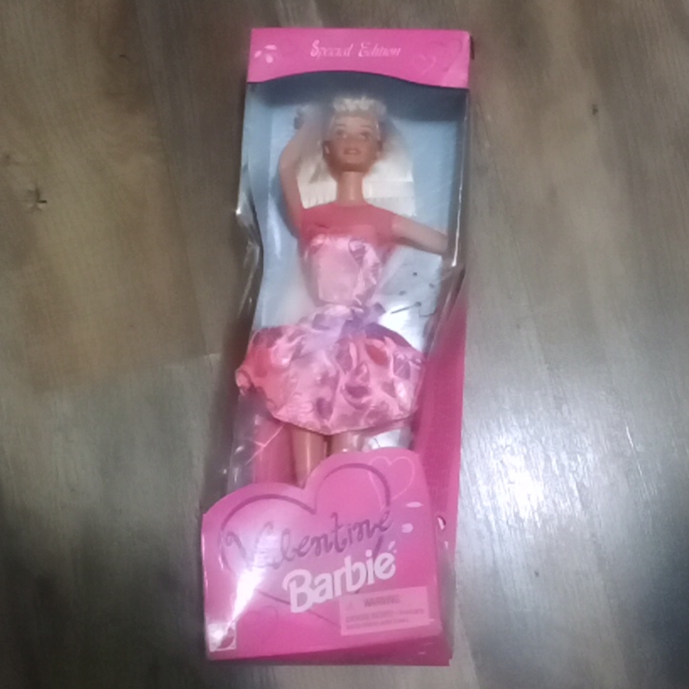 Very beautiful vintage Barbie doll